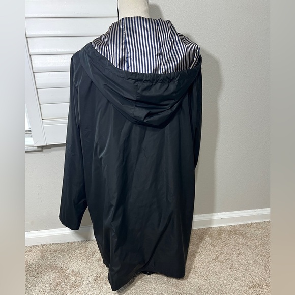 Women Black Rain Coat Jacket Size L Hooded Pockets Zip Snap Outdoor windbreaker - Picture 9 of 9